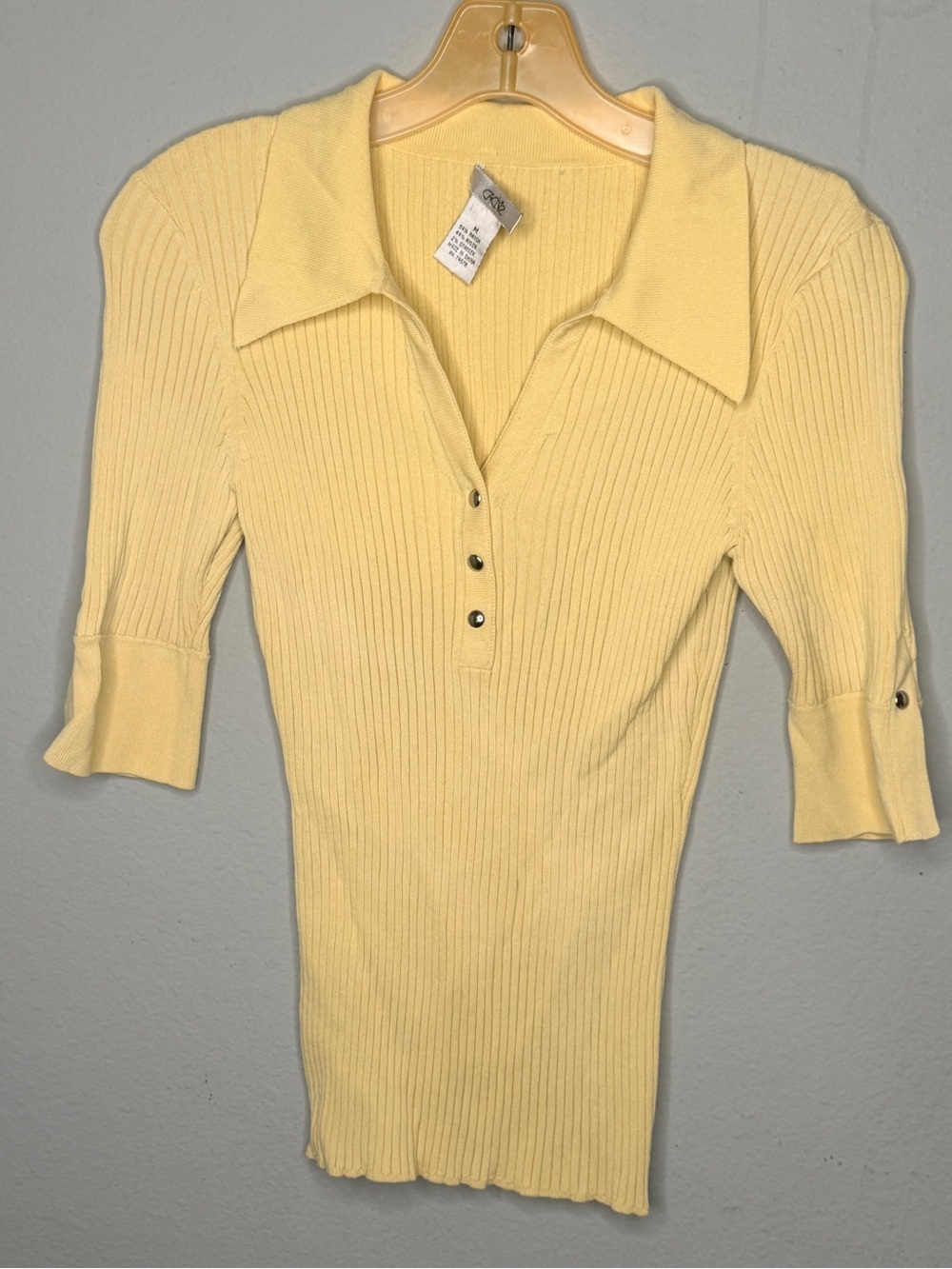 Cache Ribbed Yellow Sweater - Picture 6 of 6